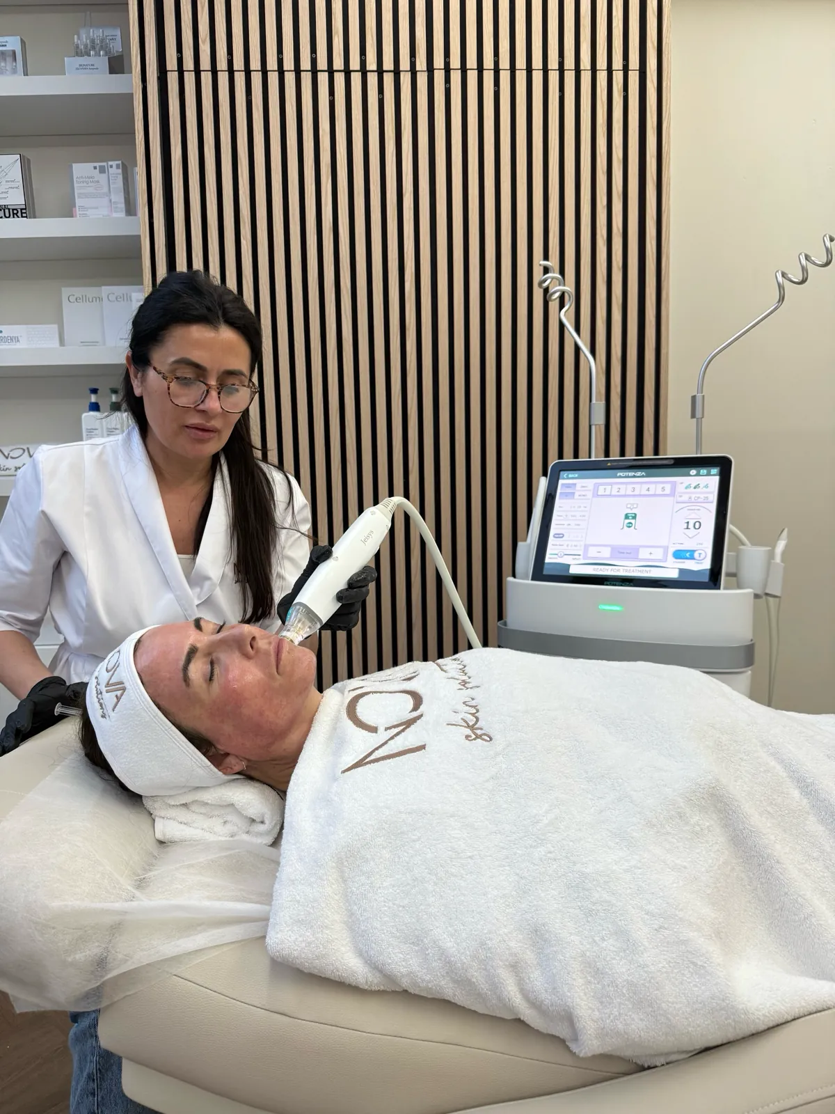 Behandeling met Potenza in het Center of Excellence in Amsterdam